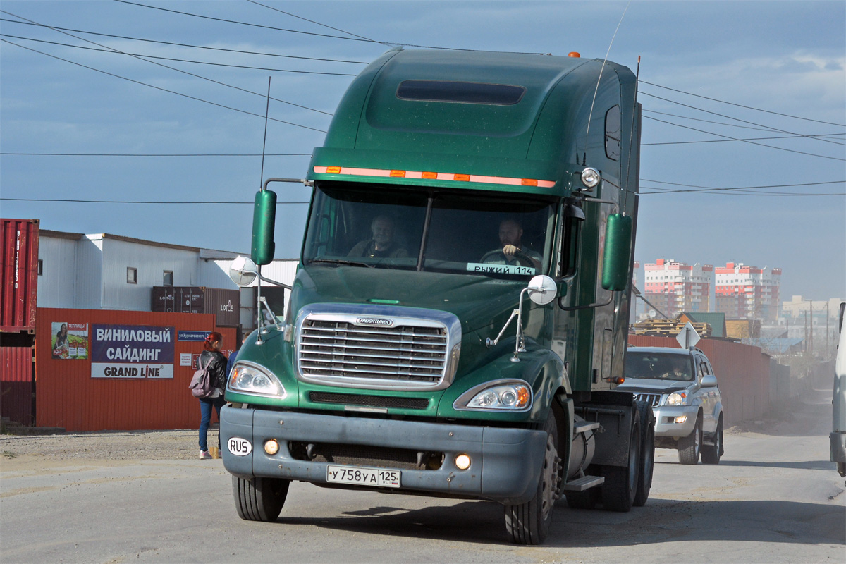 Саха (Якутия), № У 758 УА 125 — Freightliner Columbia