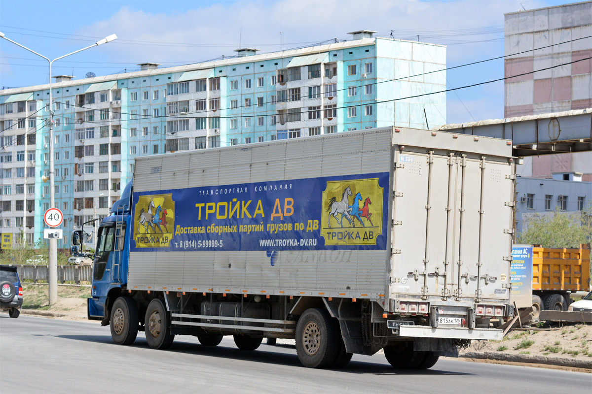 Приморский край, № А 815 АК 125 — Hino Profia