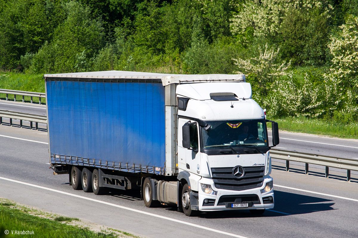 Чехия, № 5C7 5670 — Mercedes-Benz Actros ('2011) 1842