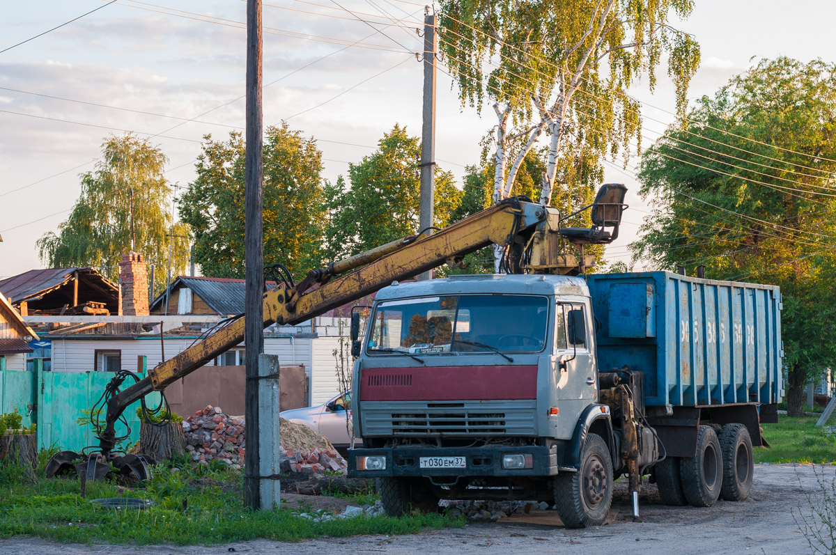 Саратовская область, № Т 030 ЕМ 37 — КамАЗ-53229-02 [53229C]