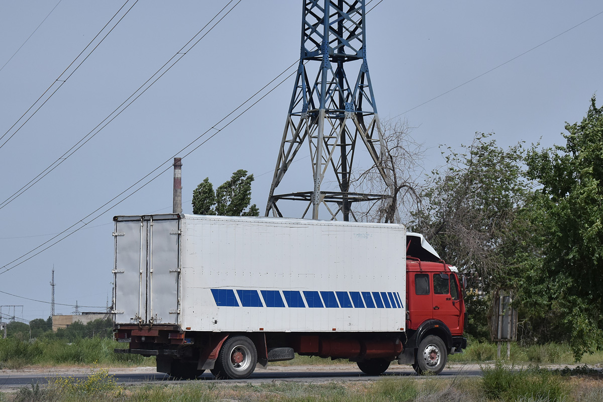 Волгоградская область, № Т 932 УН 34 — Mercedes-Benz NG (общ. мод.)