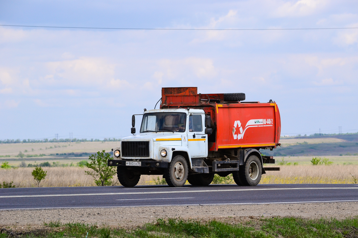 Волгоградская область, № Р 883 СХ 34 — ГАЗ-3309