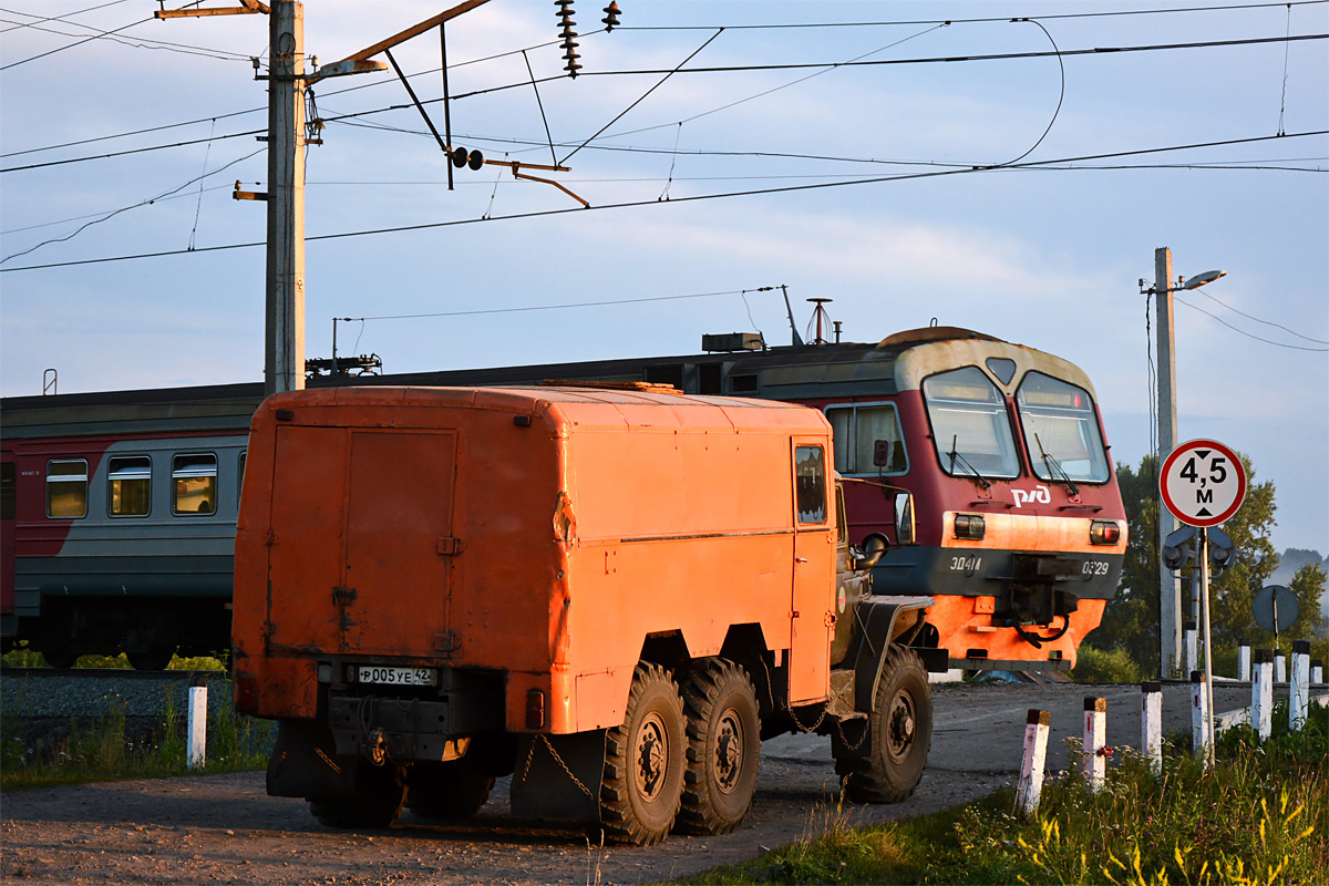 Кемеровская область, № Р 005 УЕ 42 — Урал-4320-01