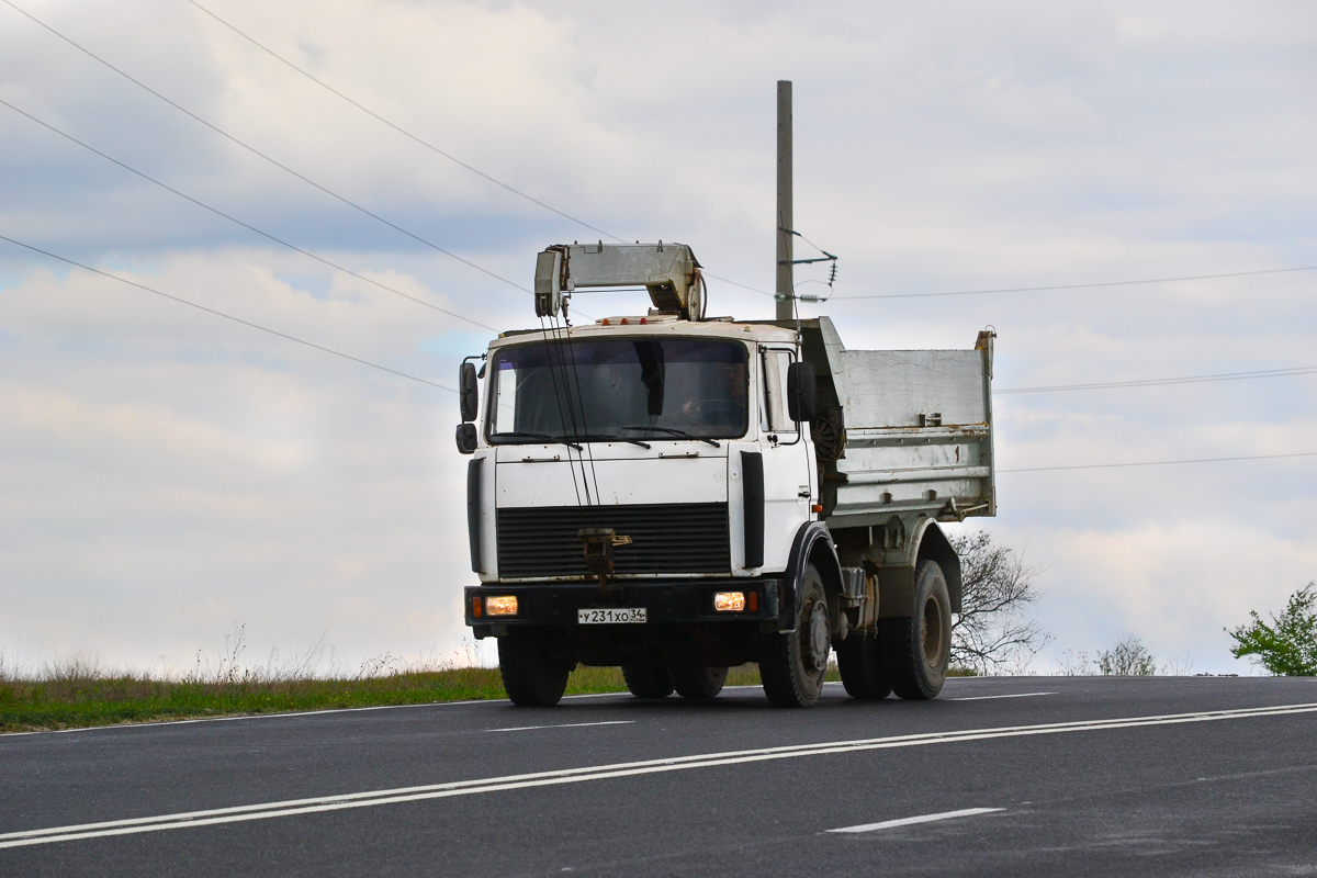 Волгоградская область, № У 231 ХО 34 — МАЗ-555102