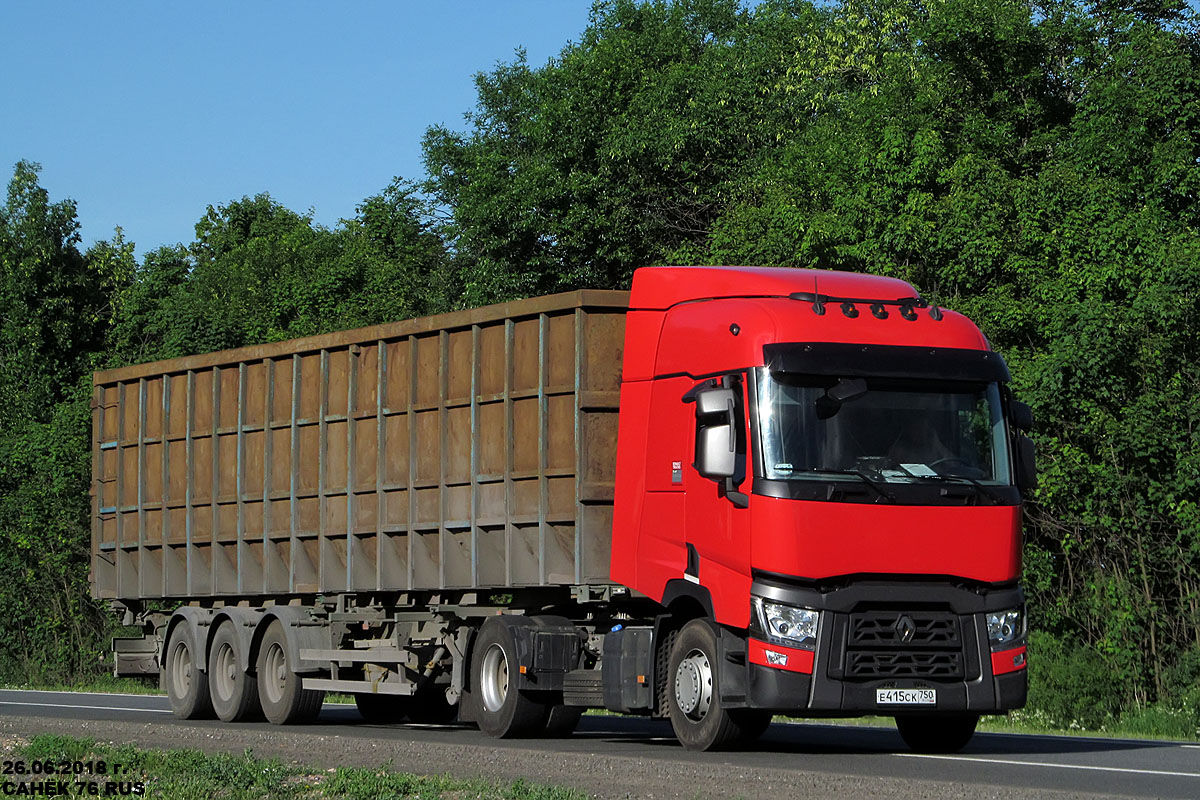 Московская область, № Е 415 СК 750 — Renault T-Series ('2013)