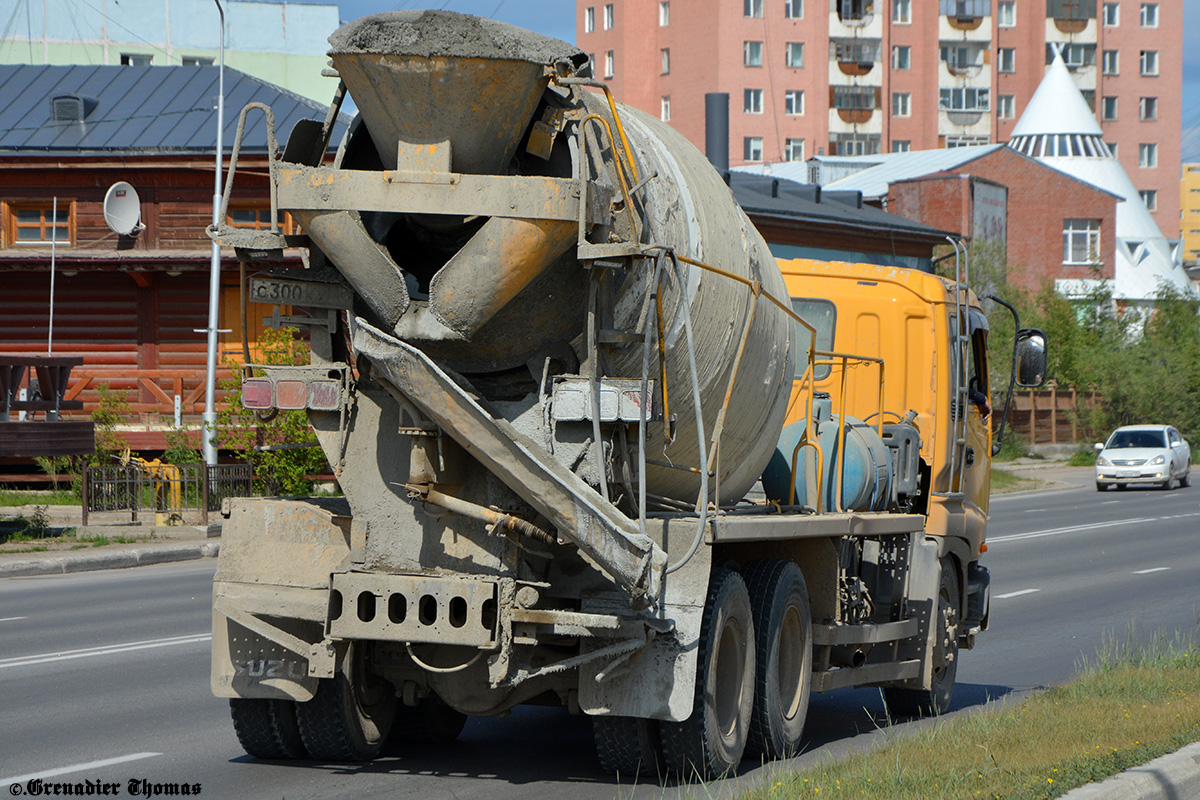 Саха (Якутия), № С 300 КХ 14 — Isuzu Giga (общая модель)