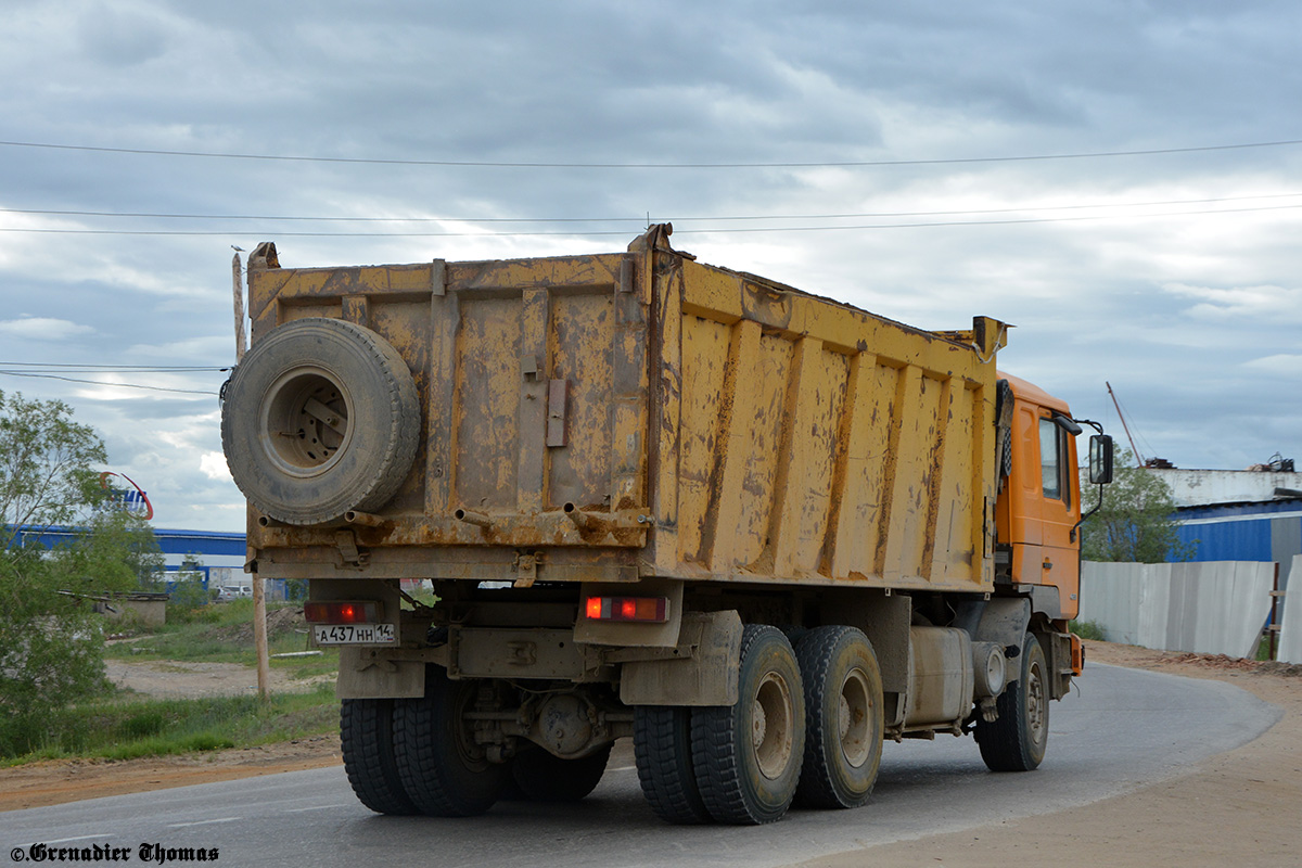 Саха (Якутия), № А 437 НН 14 — Shaanxi Shacman F3000 SX325x