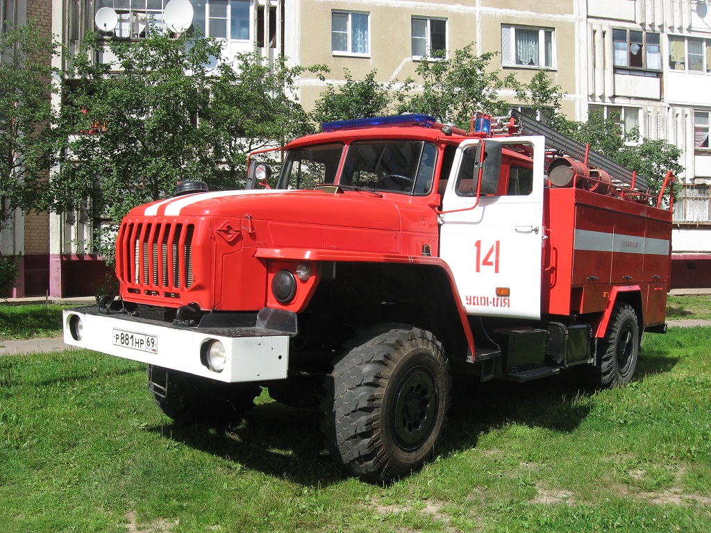 Тверская область, № Р 881 НР 69 — Урал-43206-41