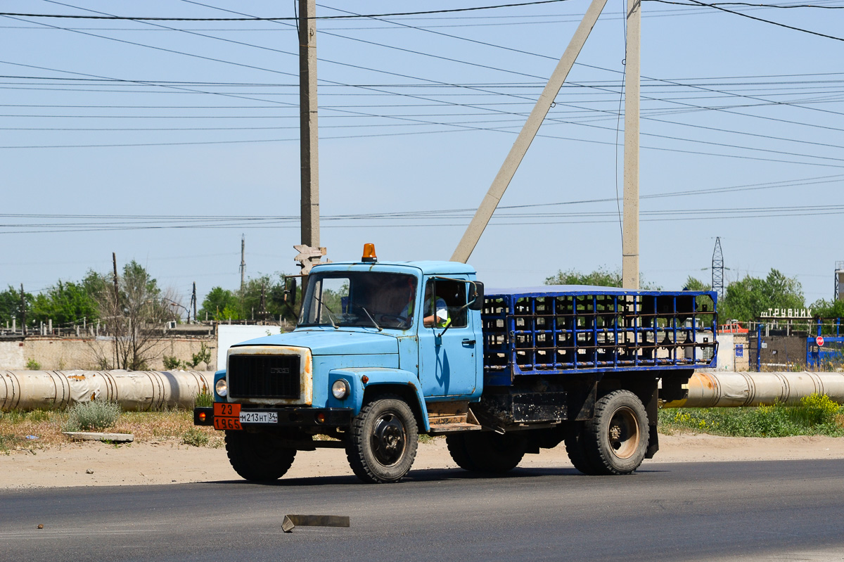 Волгоградская область, № М 213 НТ 34 — ГАЗ-33072