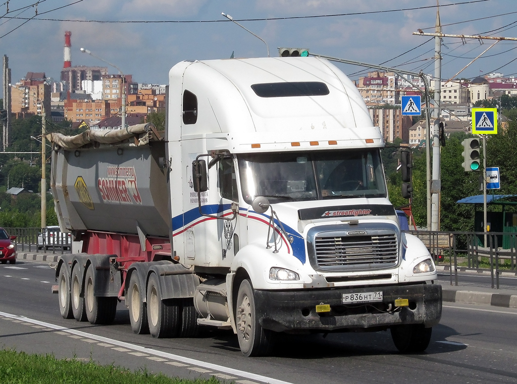 Калужская область, № Р 836 НТ 71 — Freightliner Columbia