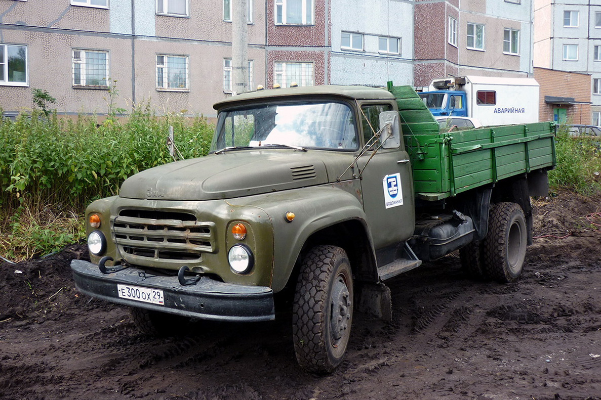 Архангельская область, № Е 300 ОХ 29 — ЗИЛ-130