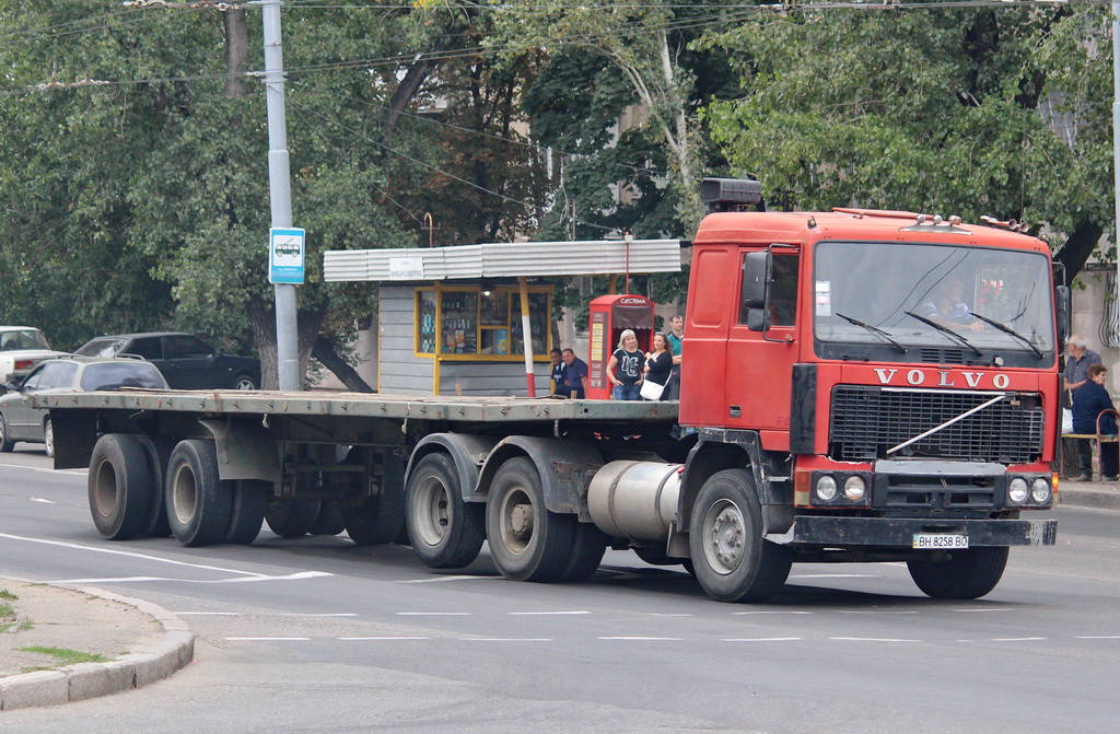 Одесская область, № ВН 8258 ВО — Volvo ('1977) F12