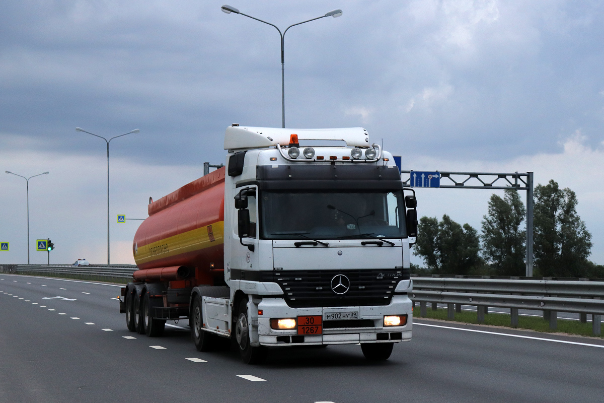 Калининградская область, № М 902 НУ 39 — Mercedes-Benz Actros ('1997) 1840