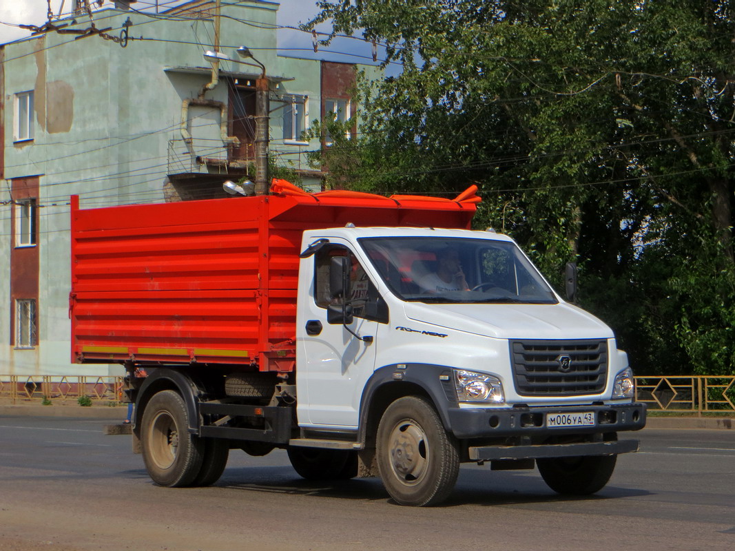 Кировская область, № М 006 УА 43 — ГАЗ-C41R13