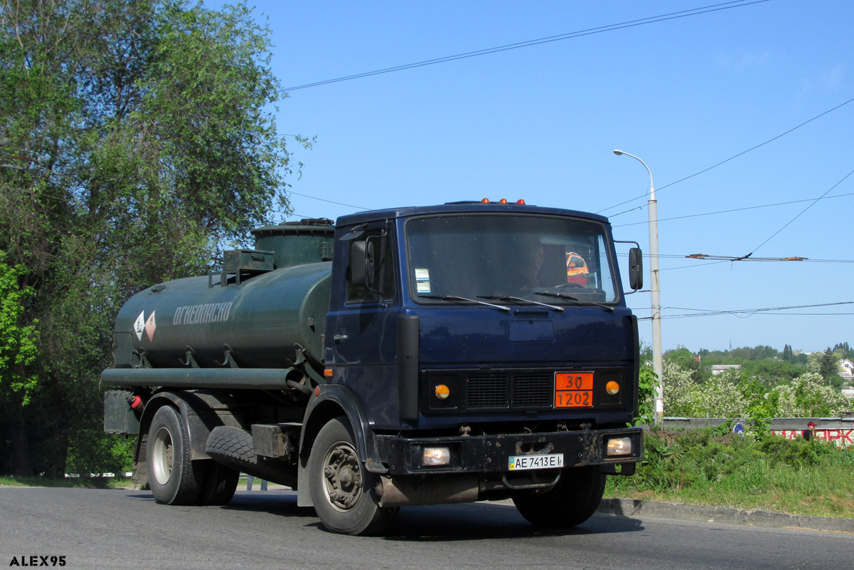 Днепропетровская область, № АЕ 7413 ЕІ — МАЗ-5337 [533700]