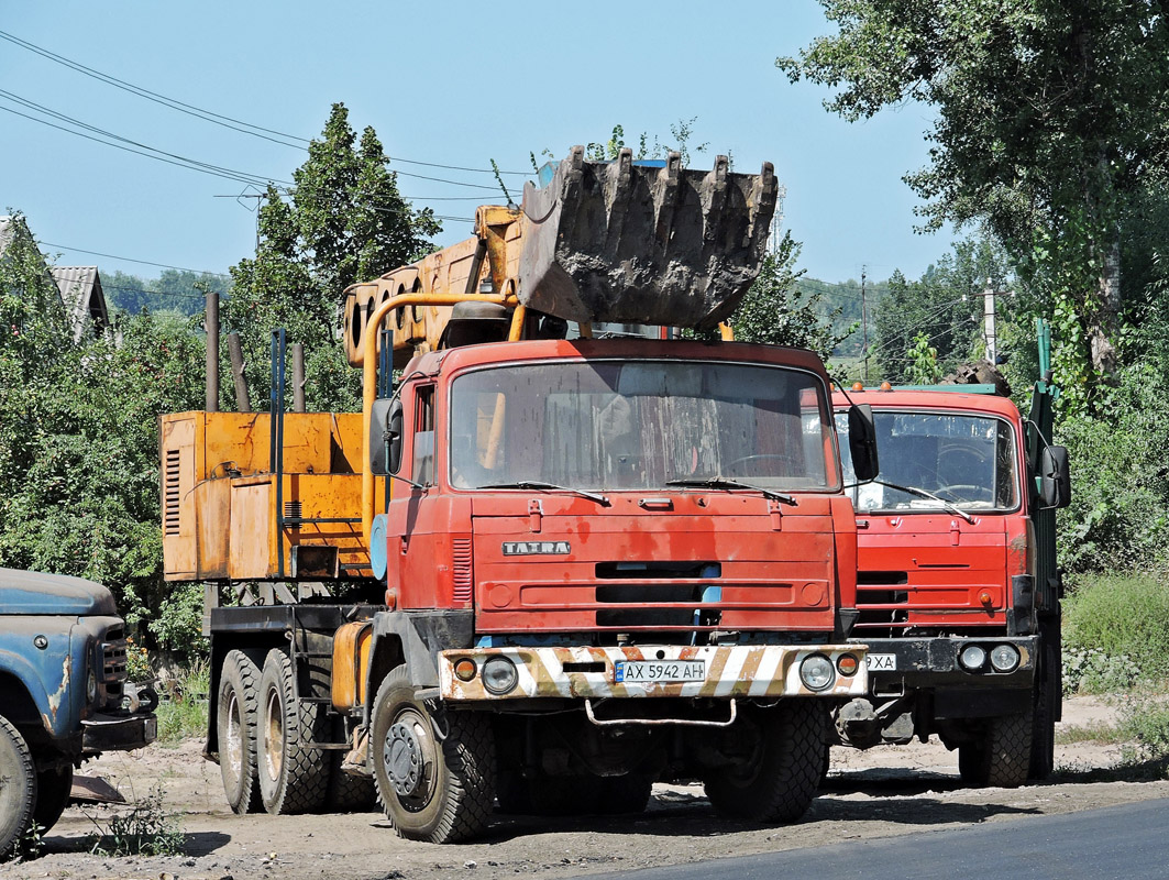 Харьковская область, № АХ 5942 АН — Tatra 815 P17