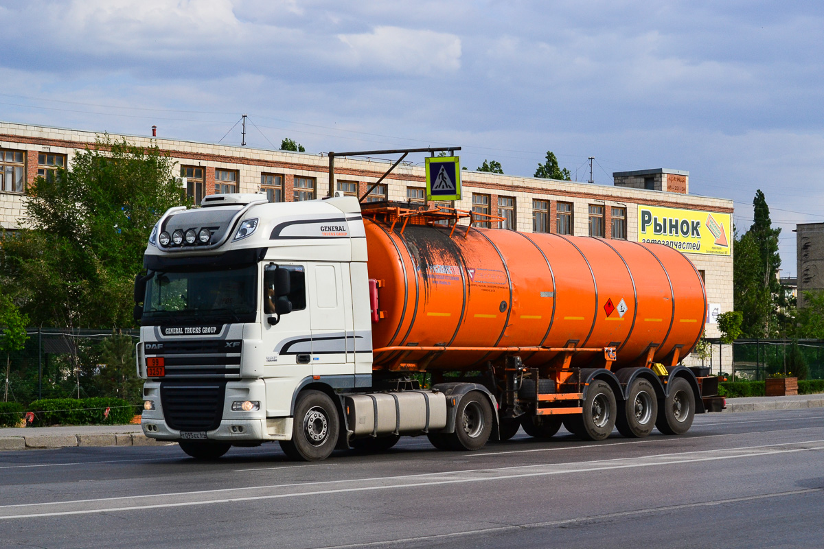 Саратовская область, № Т 095 ЕЕ 64 — DAF XF105 FT