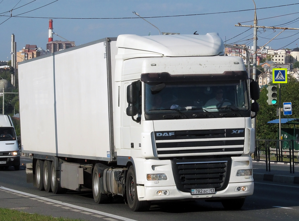 Туркестанская область, № 782 BC 13 — DAF XF105 FT