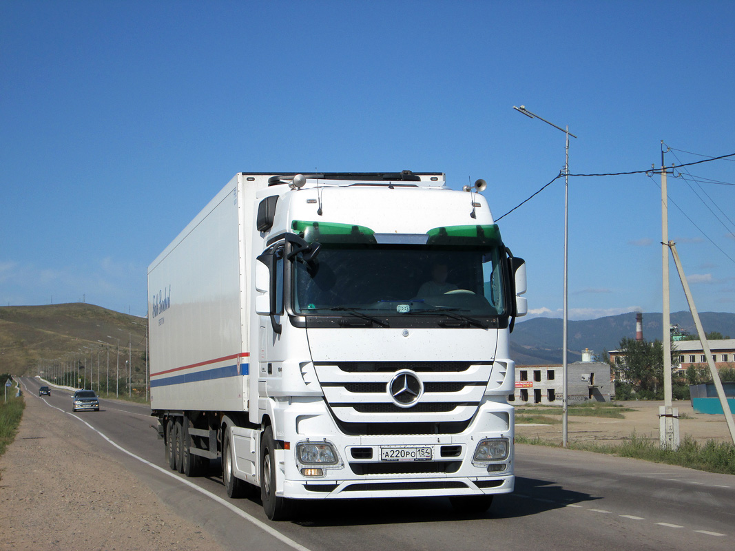 Новосибирская область, № А 220 РО 154 — Mercedes-Benz Actros ('2003) 1844