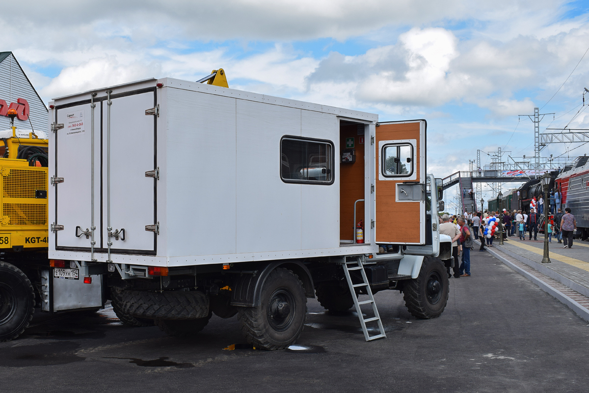 Алтайский край, № Е 109 УН 154 — ГАЗ-33088 «Садко»