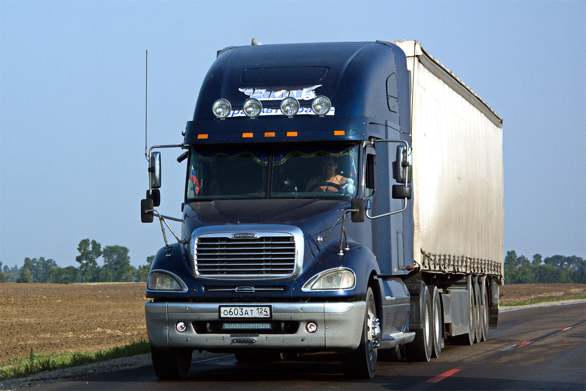 Красноярский край, № О 603 АТ 124 — Freightliner Columbia