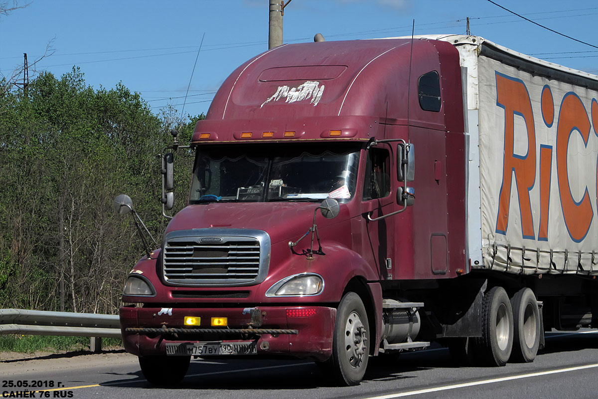 Московская область, № М 757 ВУ 190 — Freightliner Columbia