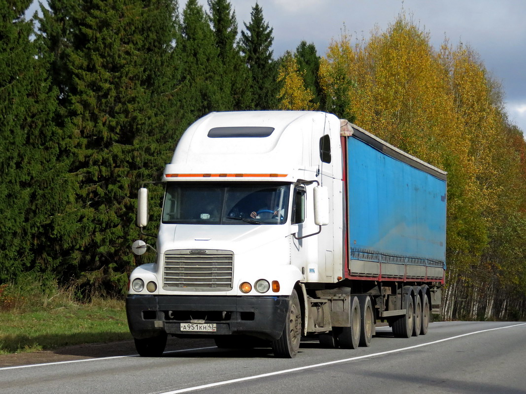 Кировская область, № А 951 КН 43 — Freightliner Century Class