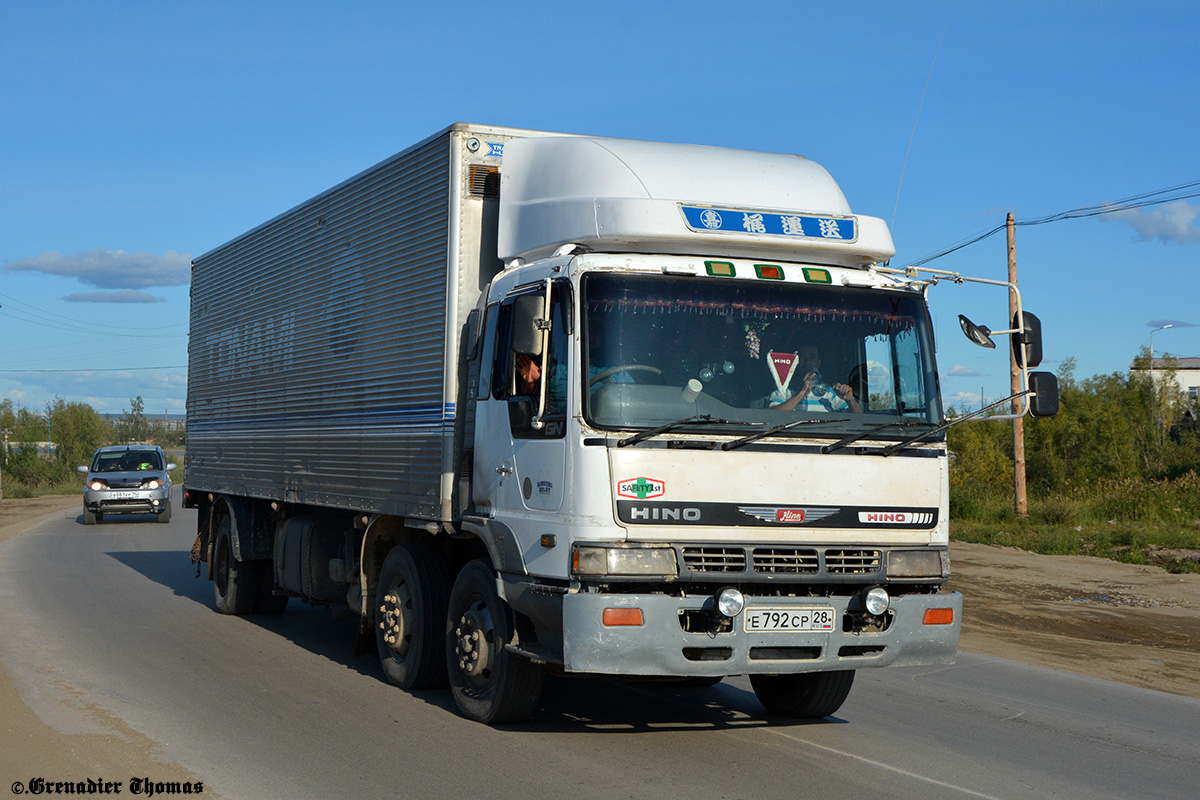 Амурская область, № Е 792 СР 28 — Hino FN