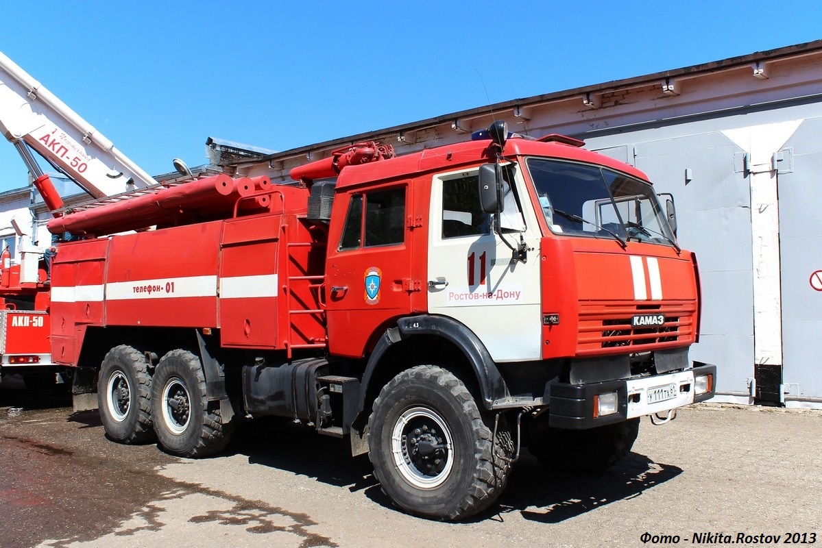 Ростовская область, № У 111 ТХ 61 — КамАЗ-43118-15 [43118R]