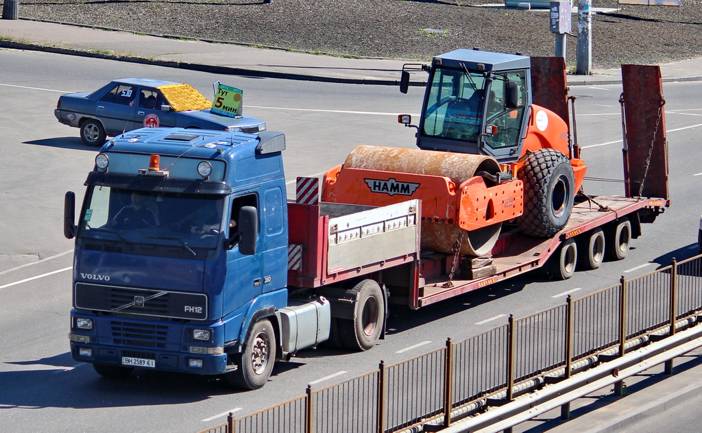 Одесская область, № ВН 2589 СІ — Volvo ('1993) FH12.380