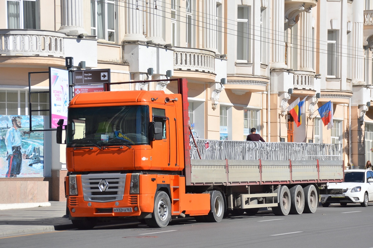 Ростовская область, № Р 932 РА 161 — Renault Magnum E-Tech ('2001)