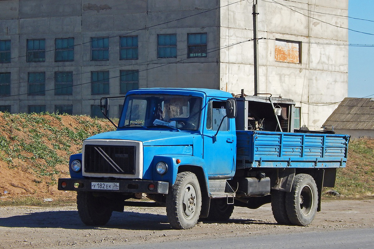 Воронежская область, № У 182 ЕК 36 — ГАЗ-33072