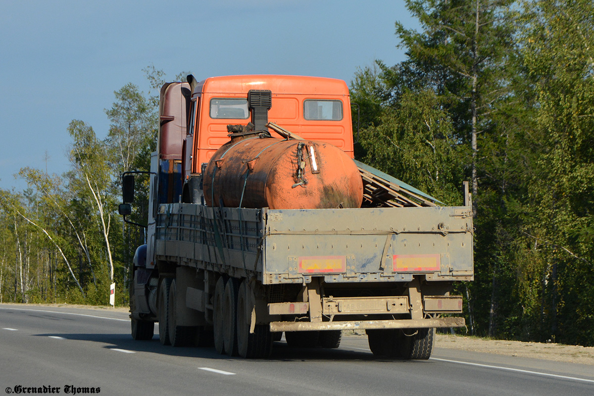 Саха (Якутия), № М 245 ЕТ 14 — Freightliner Columbia