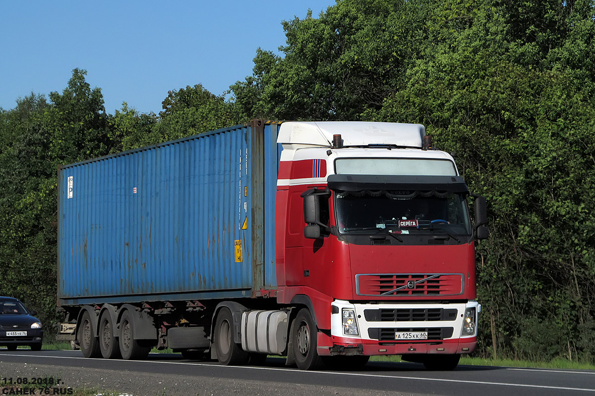 Псковская область, № А 125 КК 60 — Volvo ('2002) FH12.460