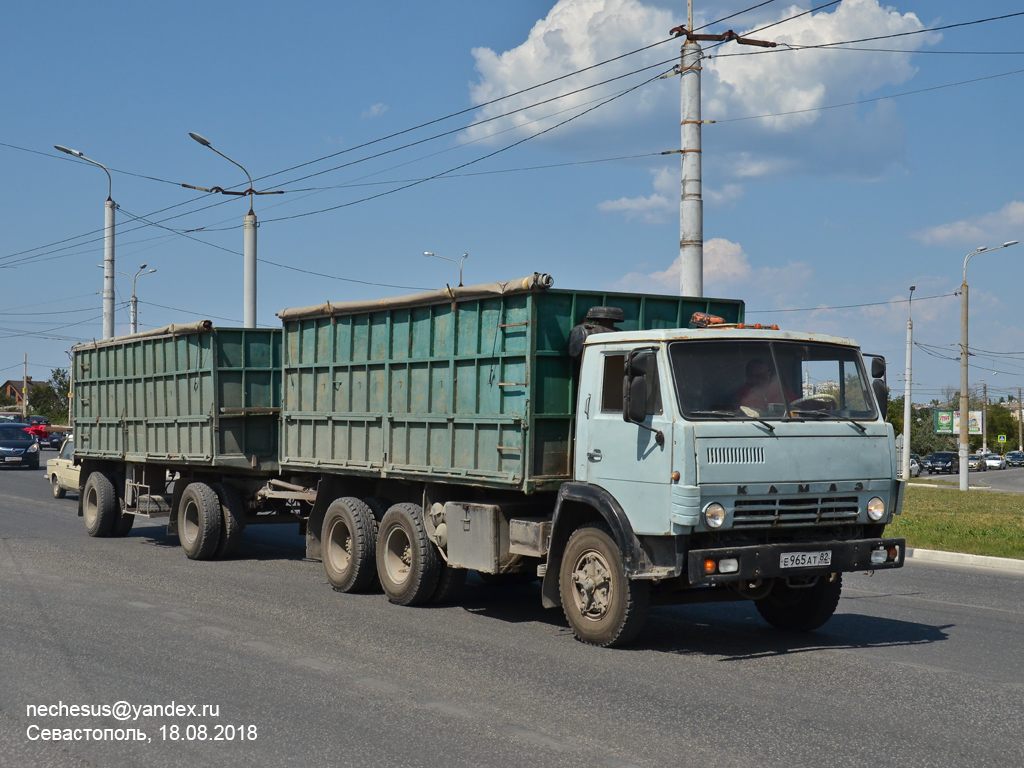 Крым, № Е 965 АТ 82 — КамАЗ-53208