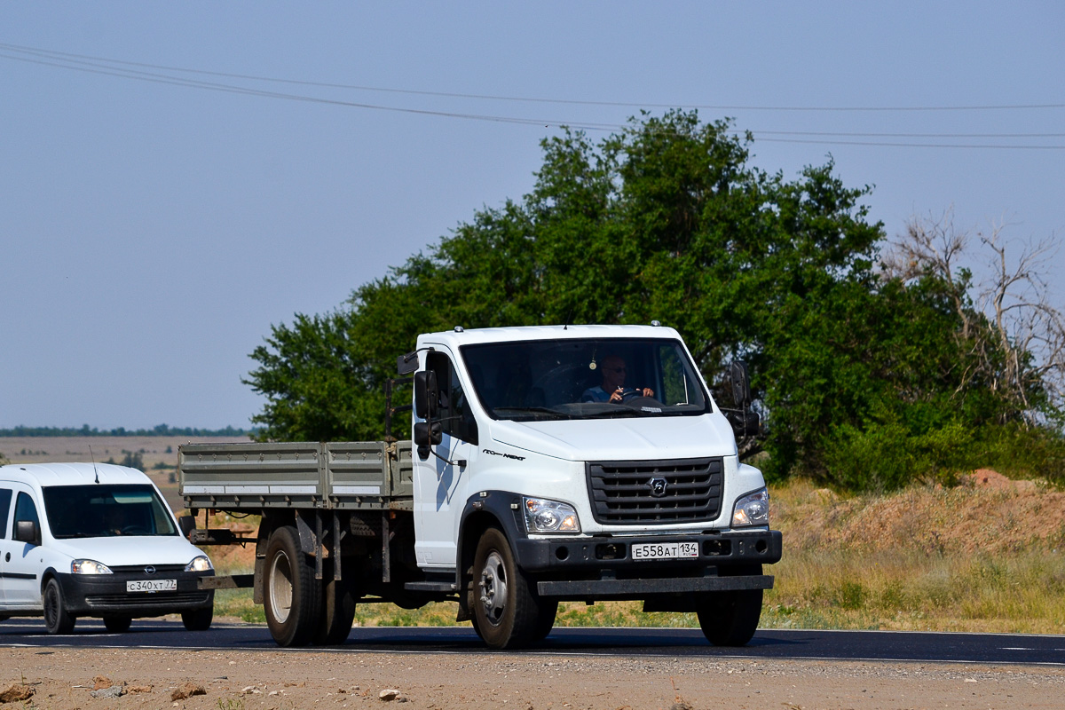 Волгоградская область, № Е 558 АТ 134 — ГАЗ-C41R13