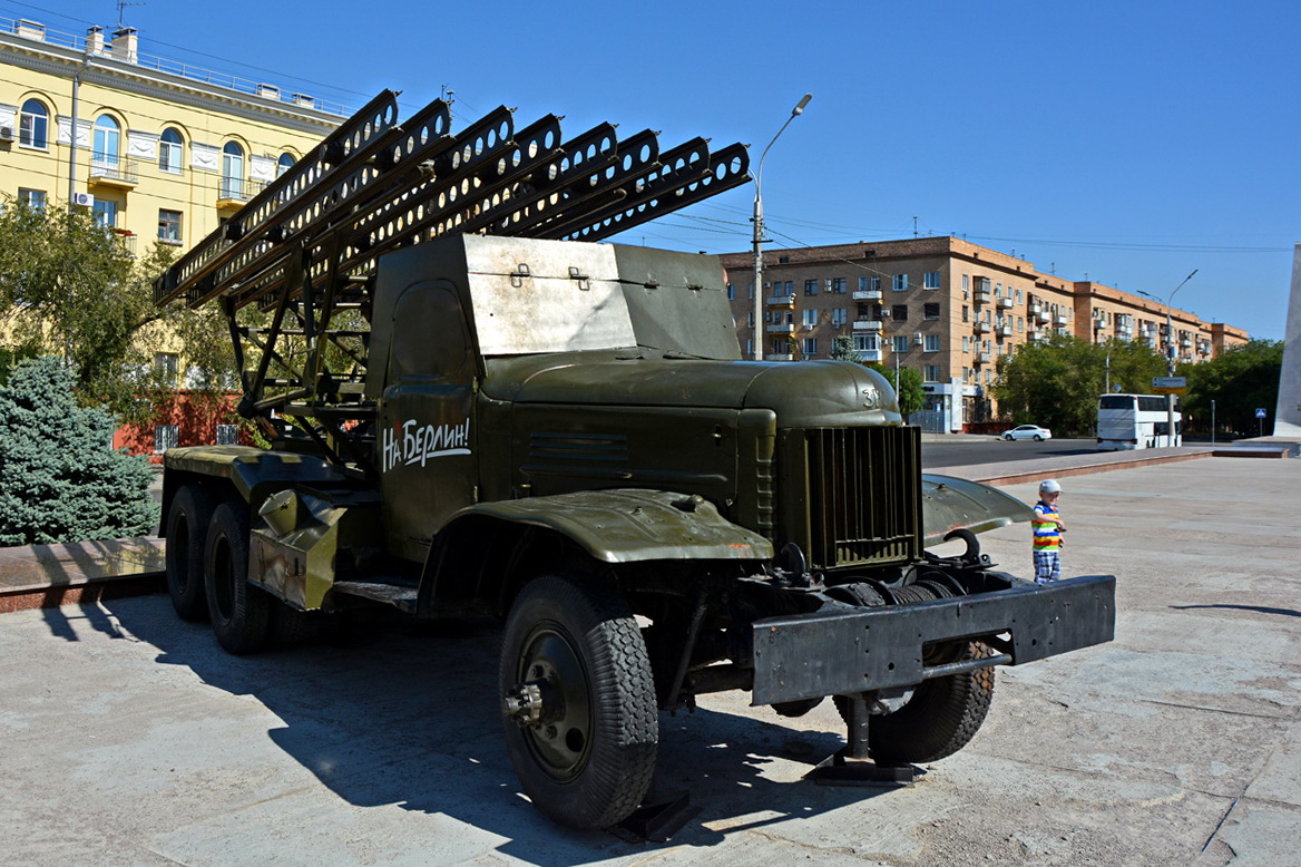 Волгоградская область, № (34) Б/Н 0003 — ЗИС-151; Техника на постаментах, памятники (Волгоградская область)