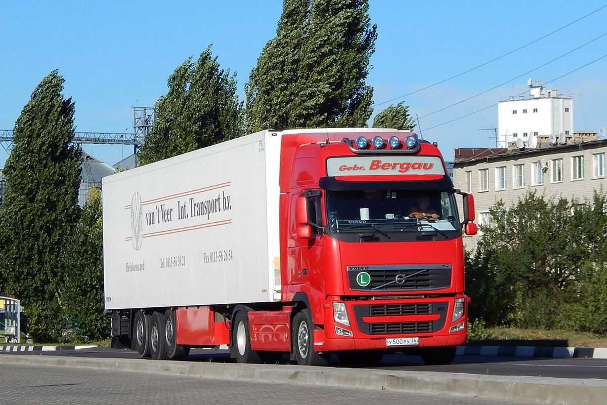 Воронежская область, № У 500 РХ 36 — Volvo ('2008) FH.460