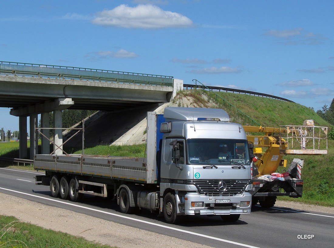 Смоленская область, № Е 097 КХ 67 — Mercedes-Benz Actros ('1997) 1840