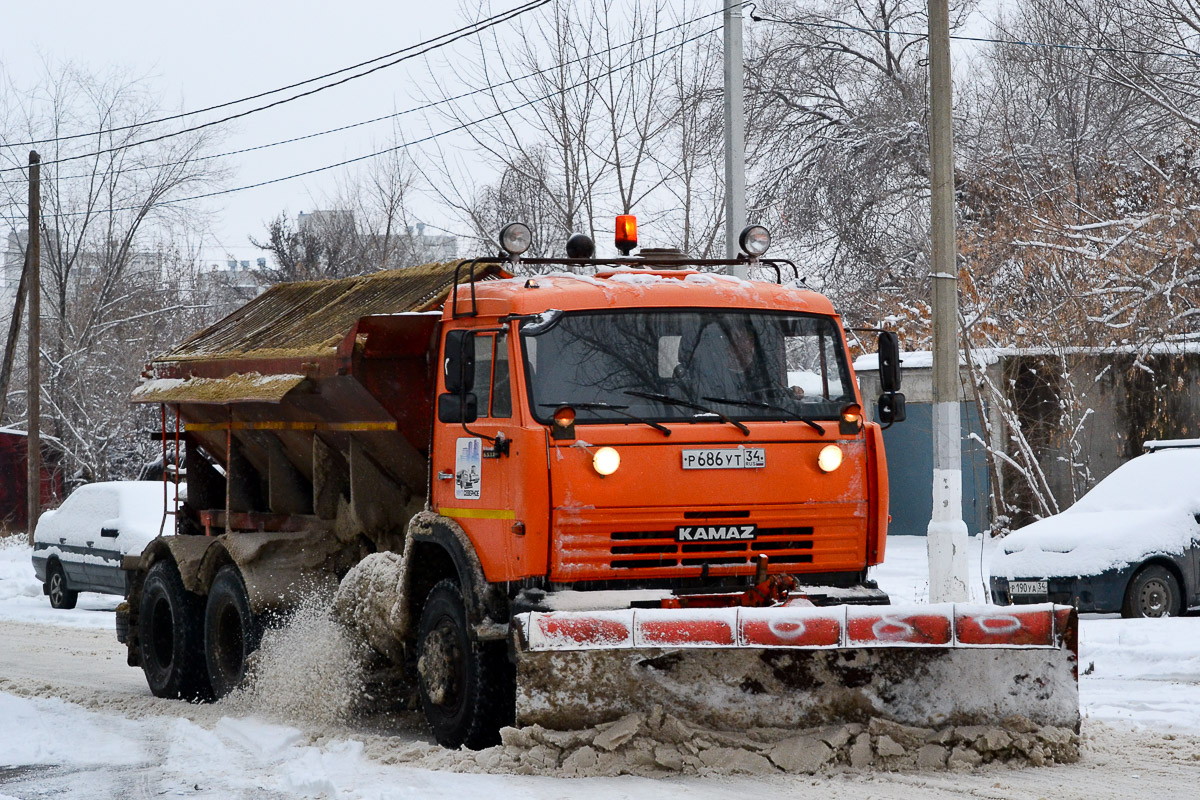 Волгоградская область, № Р 686 УТ 34 — КамАЗ-65115-62