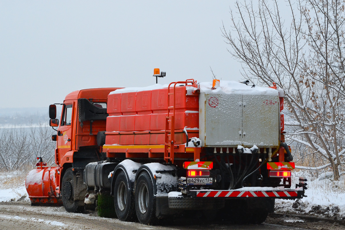 Волгоградская область, № В 429 УС 134 — КамАЗ-65115-42