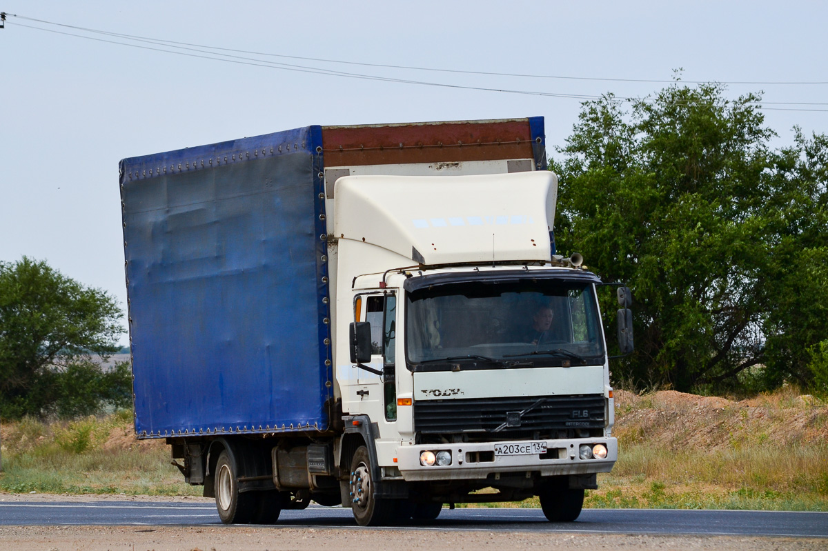 Волгоградская область, № А 203 СЕ 134 — Volvo FL6