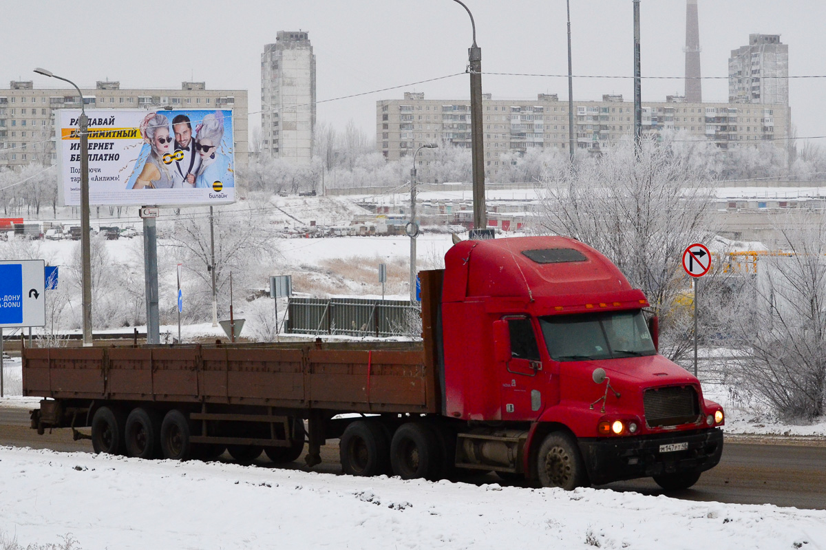 Липецкая область, № М 147 РТ 48 — Freightliner Century Class