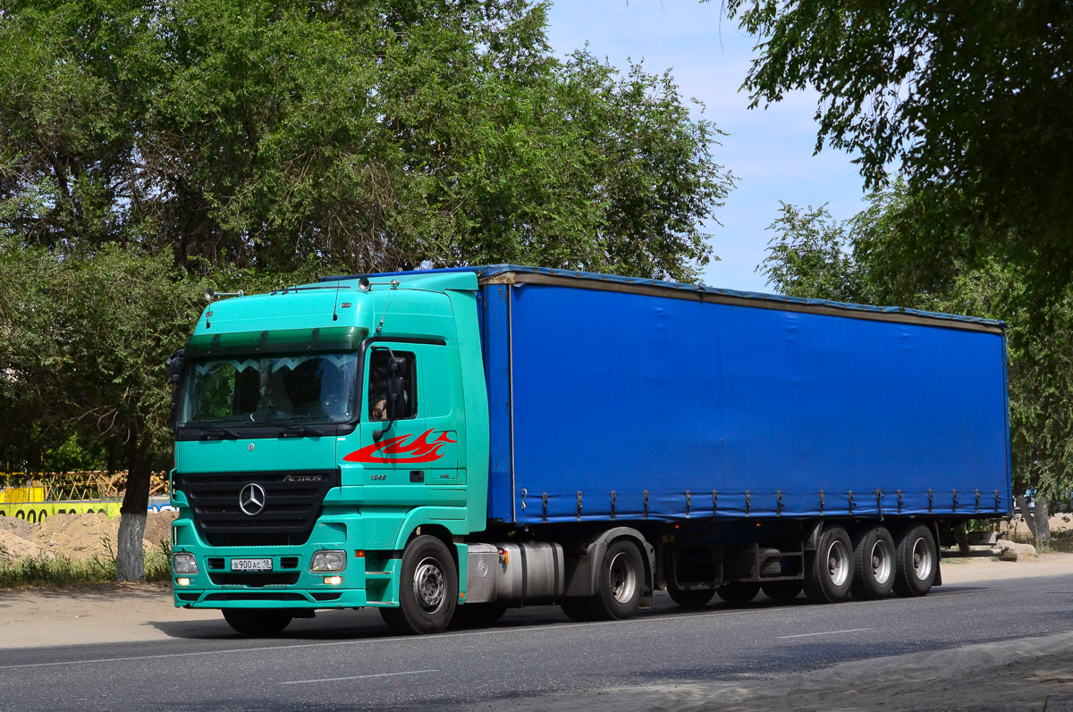 Удмуртия, № В 900 АС 18 — Mercedes-Benz Actros ('2003)