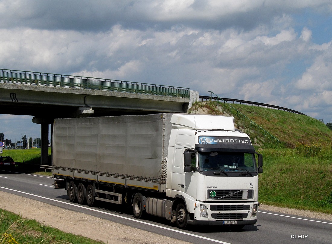 Польша, № LLU 26826 — Volvo ('2002) FH12.440