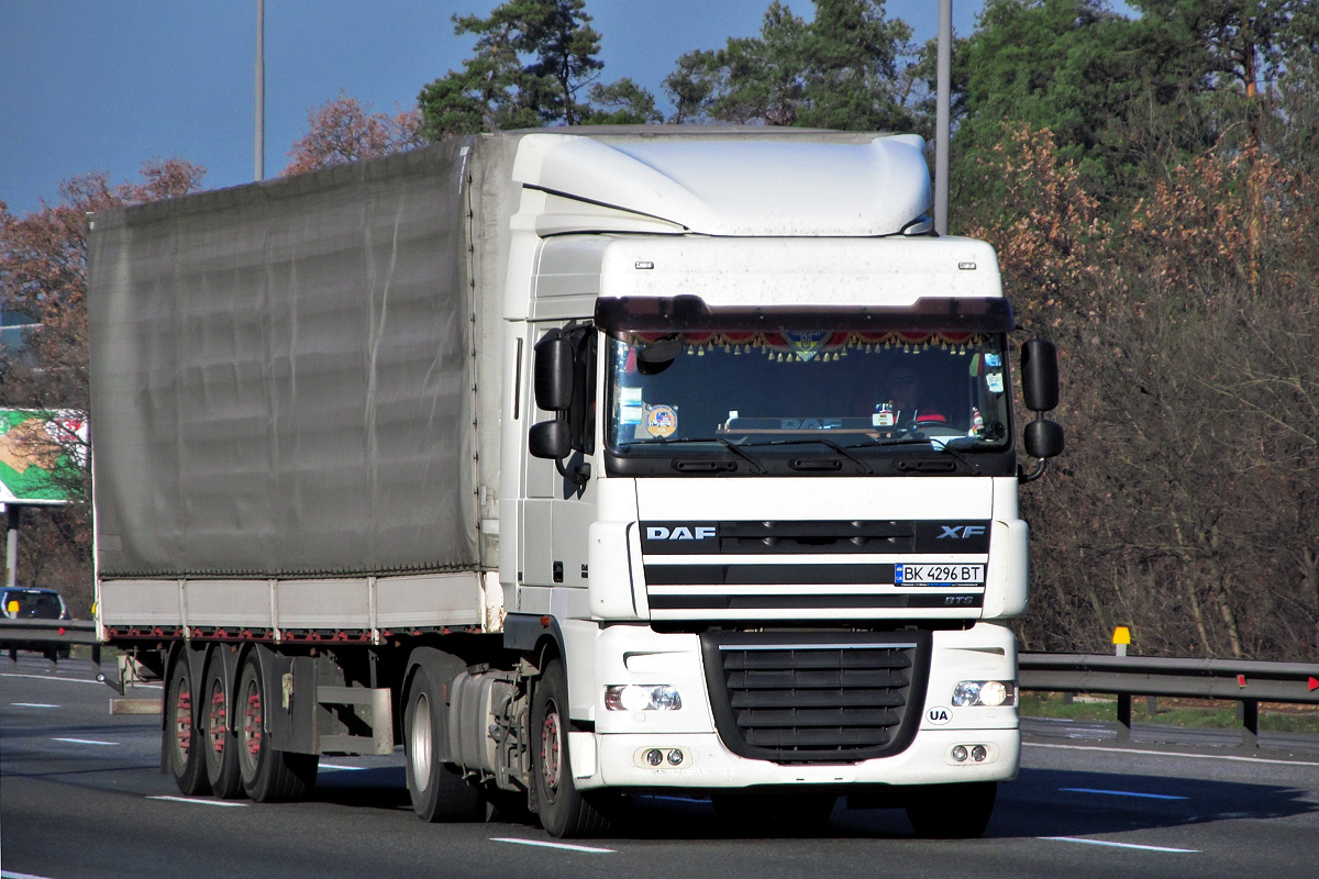 Ровненская область, № ВК 4296 ВТ — DAF XF105 FT