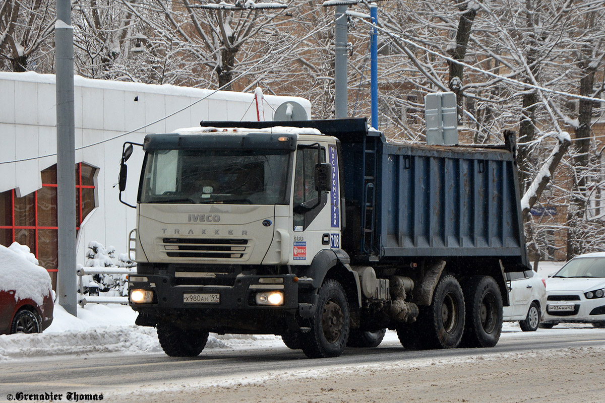 Москва, № 7108 — IVECO Trakker ('2004)