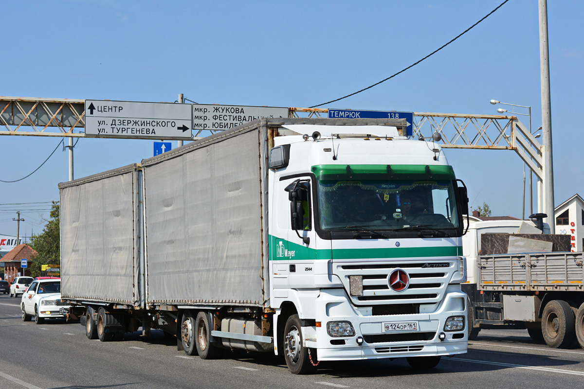 Ростовская область, № В 124 ОР 161 — Mercedes-Benz Actros ('2003) 2544