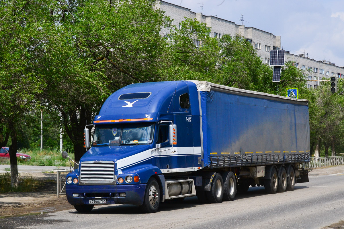 Самарская область, № Е 296 ВС 163 — Freightliner Century Class