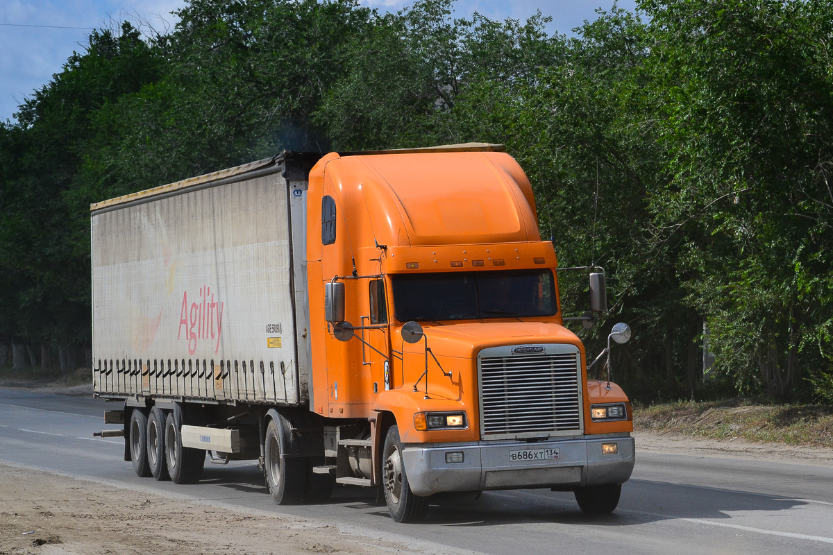 Волгоградская область, № В 686 ХТ 134 — Freightliner FLD 120